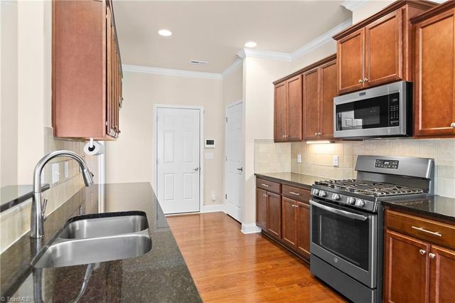 1304 Suzanne Lane, Lexington, NC 27295