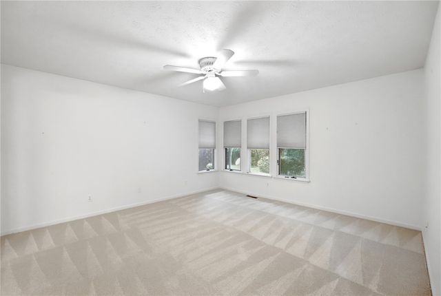 2140 Hidden Woods Boulevard, Beavercreek, OH 45431