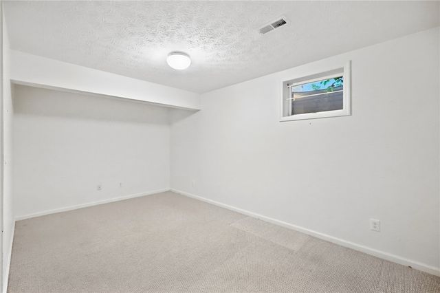 2140 Hidden Woods Boulevard, Beavercreek, OH 45431