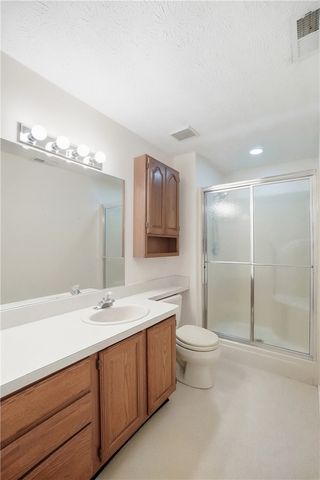 2140 Hidden Woods Boulevard, Beavercreek, OH 45431
