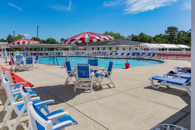 31 Redhook Bay Drive, Toms River, NJ 08757