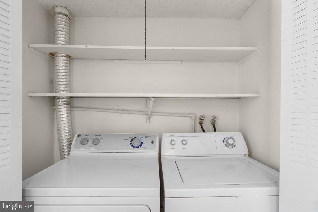 Image 26 of property listing at 228 CANAL DR #G-208, Salisbury, MD 21804