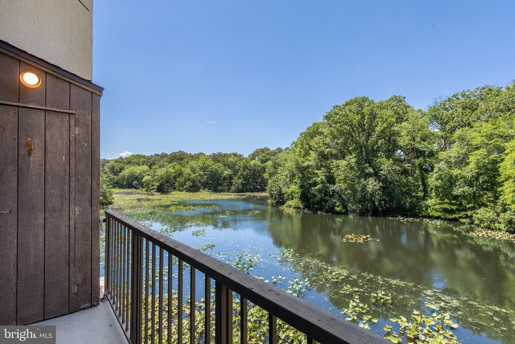 Image 30 of property listing at 228 CANAL DR #G-208, Salisbury, MD 21804