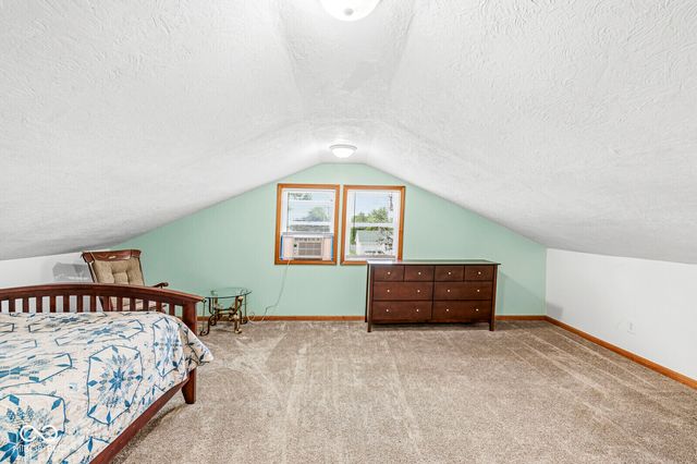 105 W Pierce, Whitestown, IN 46075