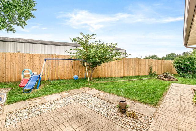 105 W Pierce, Whitestown, IN 46075