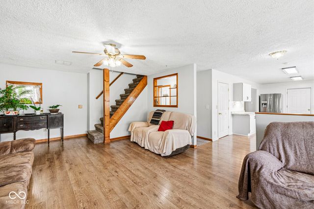 105 W Pierce, Whitestown, IN 46075