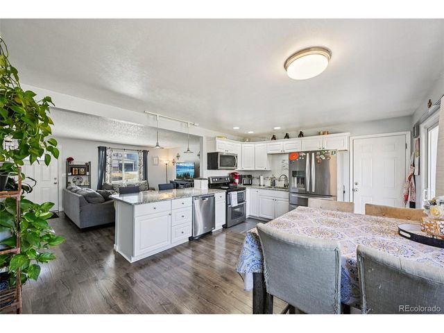 7155 S Dover Ct, Littleton, CO 80128
