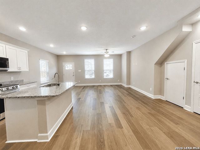 7142 Magnolia Crk Unit 101, San Antonio, TX 78252