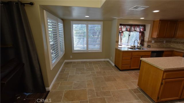 28760 Mauch Street, Saugus, CA 91390