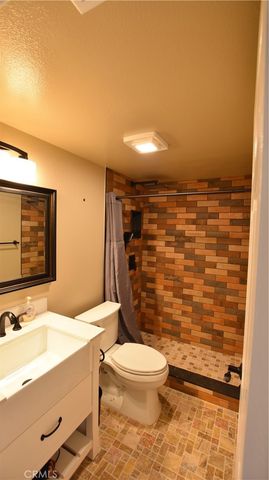 28760 Mauch Street, Saugus, CA 91390