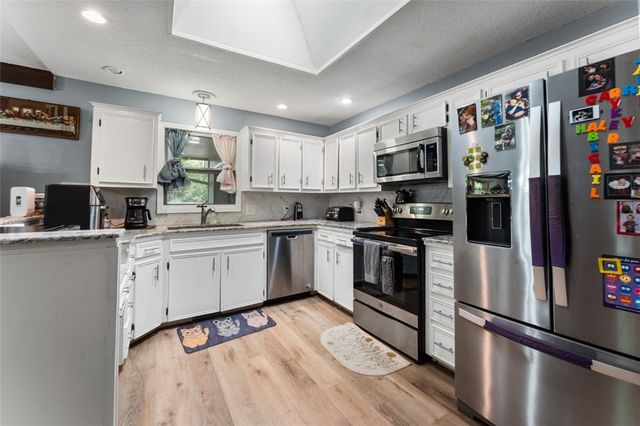 2 Blenheim Lane, Bella Vista, AR 72715