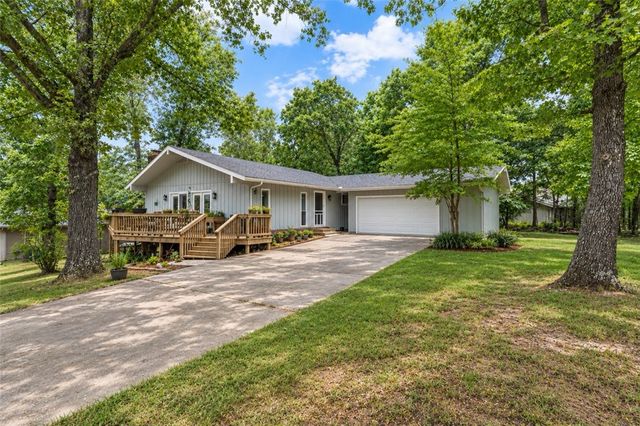 2 Blenheim Lane, Bella Vista, AR 72715