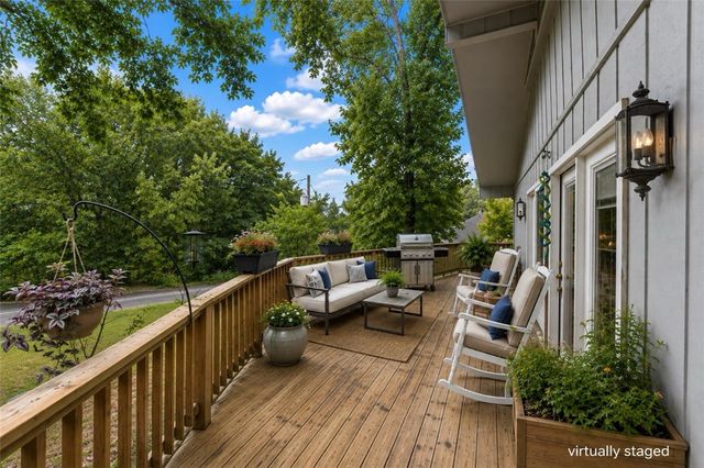 2 Blenheim Lane, Bella Vista, AR 72715