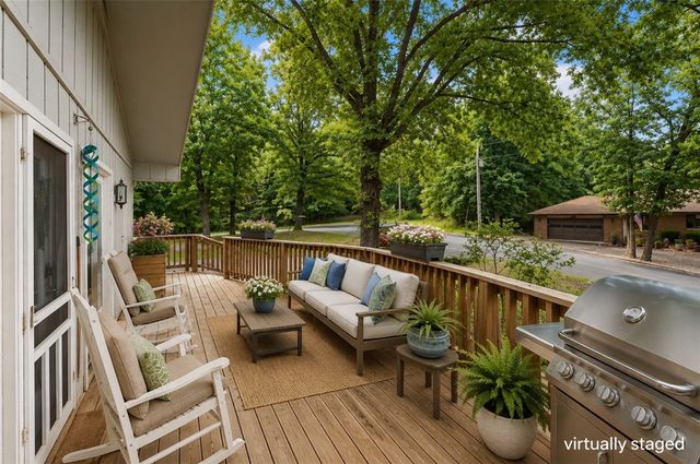 2 Blenheim Lane, Bella Vista, AR 72715