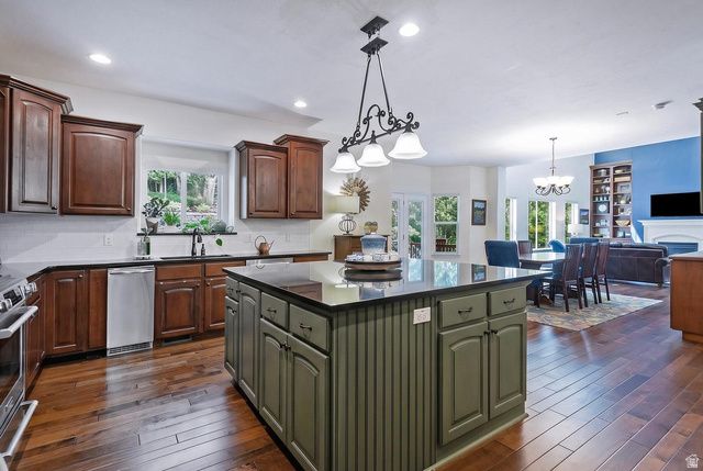19 W 550 N, Farmington, UT 84025
