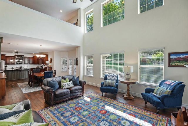 19 W 550 N, Farmington, UT 84025