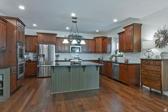 19 W 550 N, Farmington, UT 84025