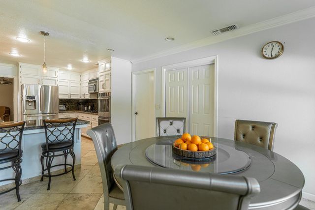 561 Pierce Drive, Clovis, CA 93612