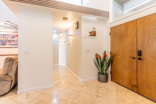 561 Pierce Drive, Clovis, CA 93612