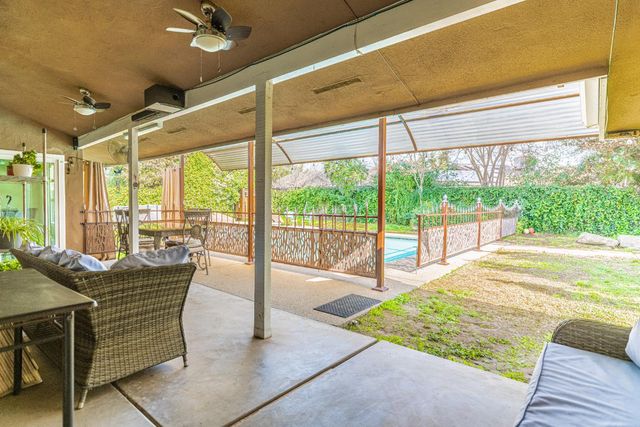 561 Pierce Drive, Clovis, CA 93612