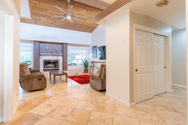 561 Pierce Drive, Clovis, CA 93612