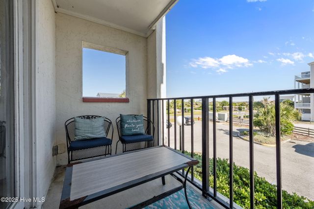 790 New River Inlet Road 104b, N Topsail Beach, NC 28460