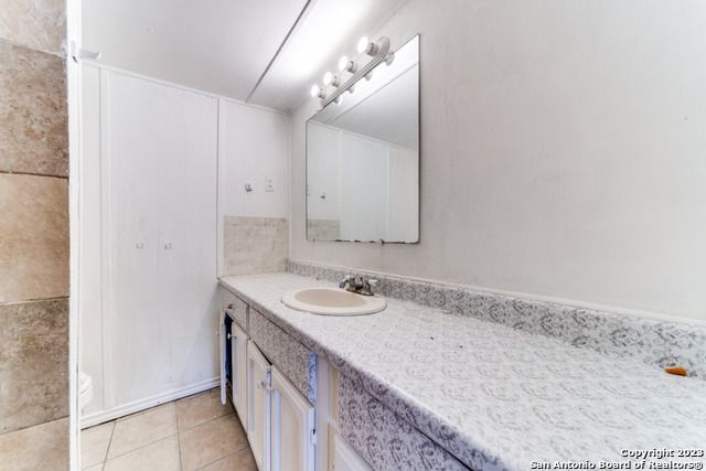 25306 FAHRENTHOLD CIR, San Antonio, TX 78257