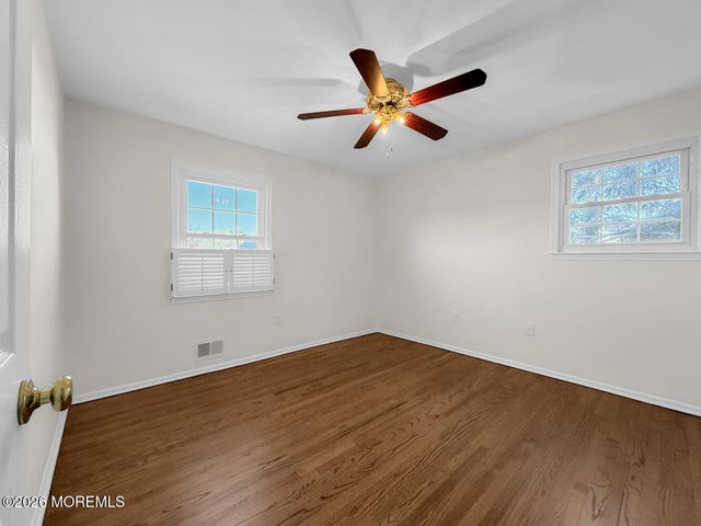 7 Meadow Court, Hazlet, NJ 07730