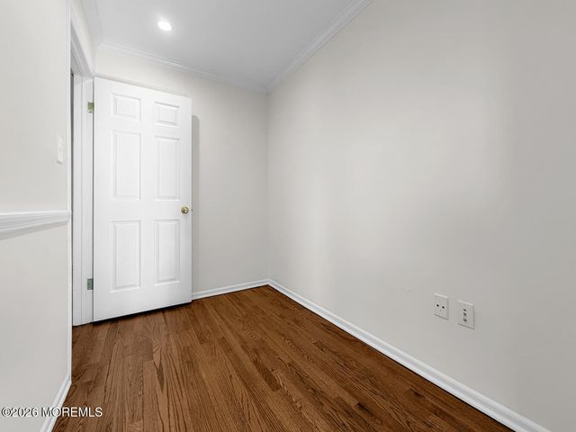 7 Meadow Court, Hazlet, NJ 07730