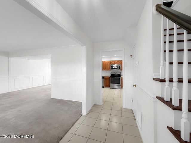 7 Meadow Court, Hazlet, NJ 07730