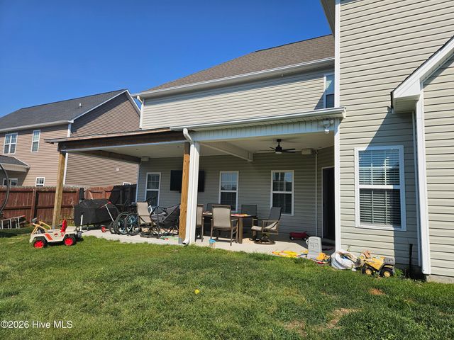 403 Derrick Drive, Sneads Ferry, NC 28460