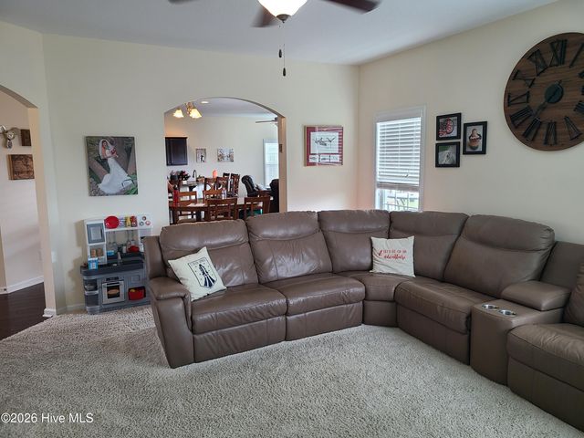 403 Derrick Drive, Sneads Ferry, NC 28460