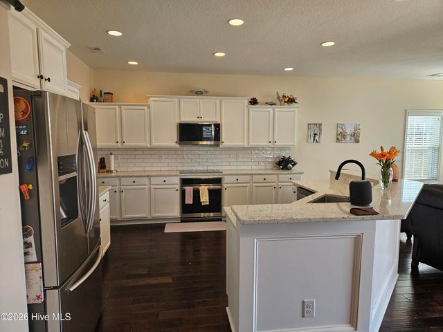 403 Derrick Drive, Sneads Ferry, NC 28460