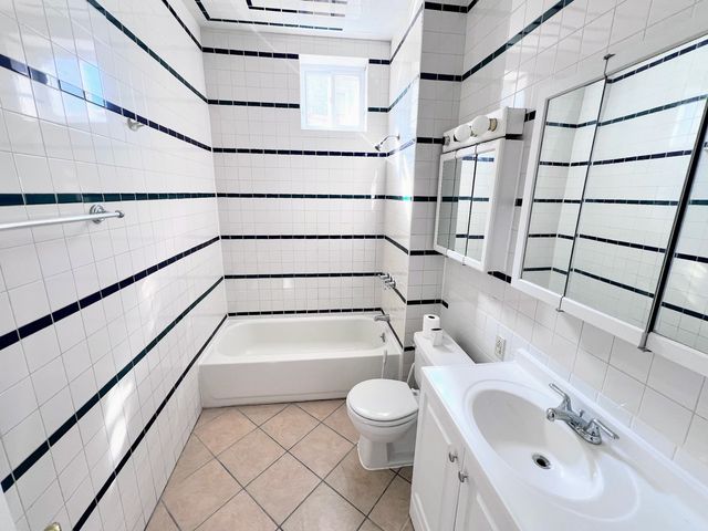 2518 S Saint Louis Avenue 2, Chicago, IL 60623