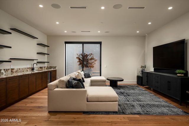 6893 E CACTUS WREN Road, Paradise Valley, AZ 85253