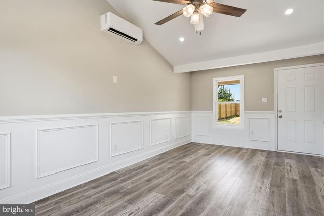 75 IVY HILL RD, Levittown, PA 19057