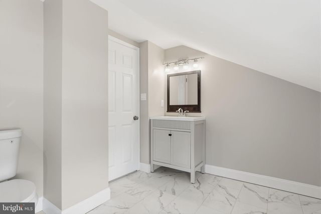 75 IVY HILL RD, Levittown, PA 19057