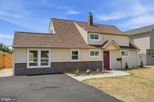 75 IVY HILL RD, Levittown, PA 19057
