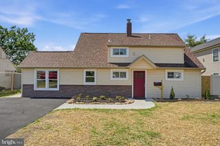 75 IVY HILL RD, Levittown, PA 19057