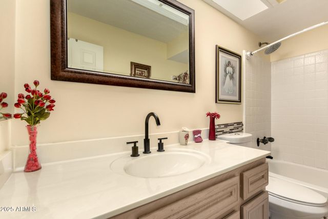 10723 E NAVAJO Place, Sun Lakes, AZ 85248