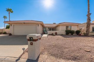 10723 E NAVAJO Place, Sun Lakes, AZ 85248