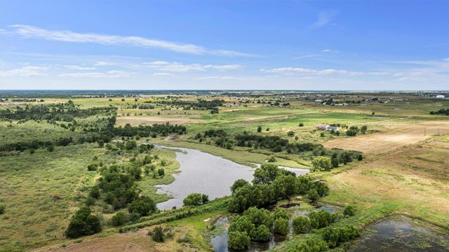 3315 County Road 463, Elgin, TX 78621