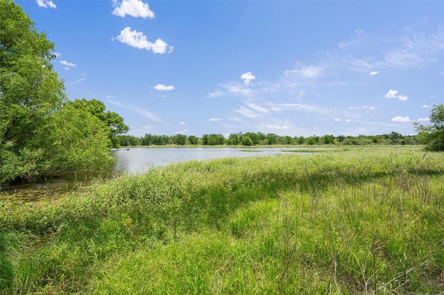 3315 County Road 463, Elgin, TX 78621