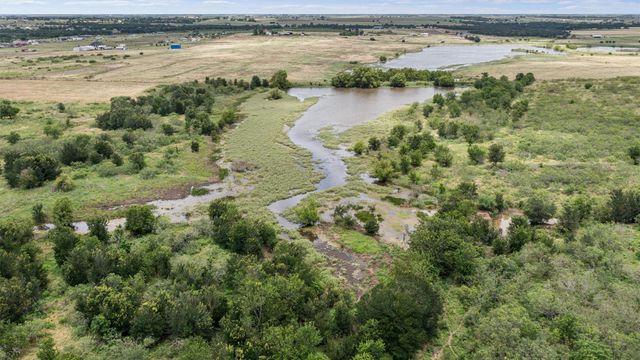 3315 County Road 463, Elgin, TX 78621