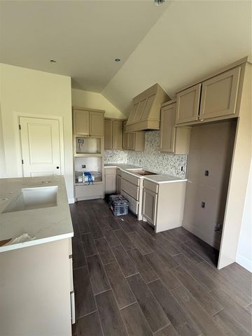 1312 Colonial Avenue, Tuttle, OK 73089