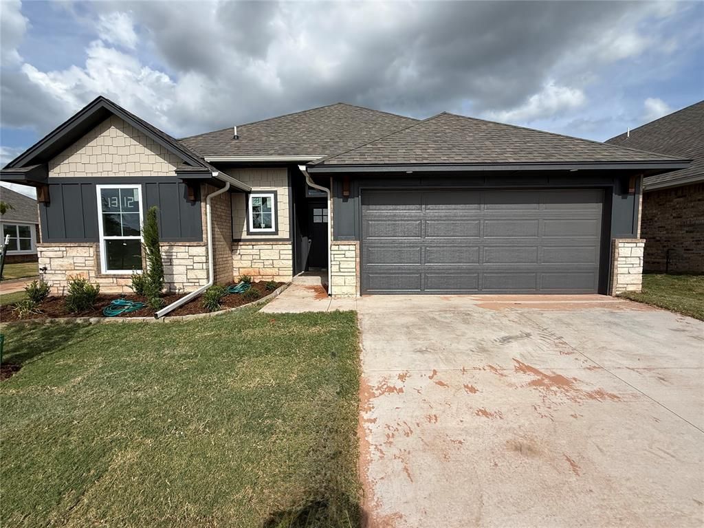 1312 Colonial Avenue, Tuttle, OK 73089