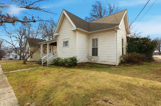 406 N LINN ST ST, Fayette, MO 65248