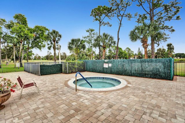 7674 Tahiti Lane 101, Lake Worth, FL 33467