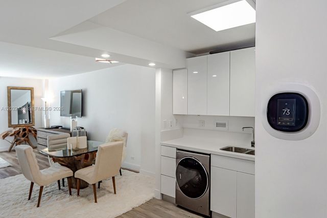 2301 Collins Ave 843, Miami Beach, FL 33139