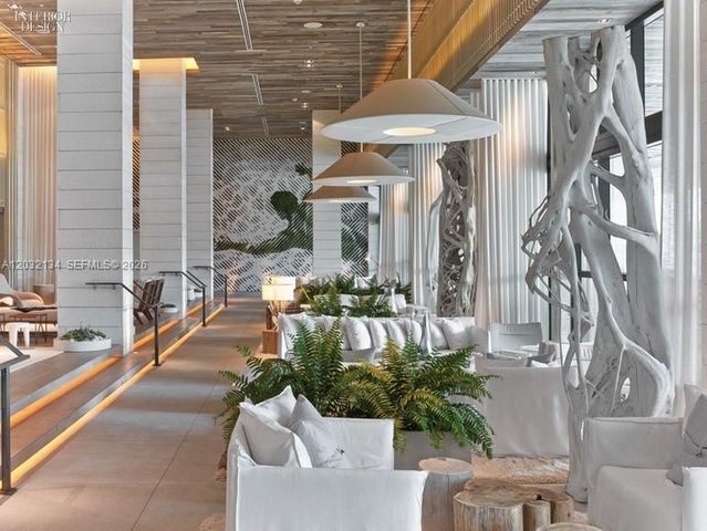 2301 Collins Ave 843, Miami Beach, FL 33139